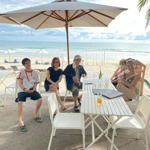 Meet your Posher, Patthamaphon